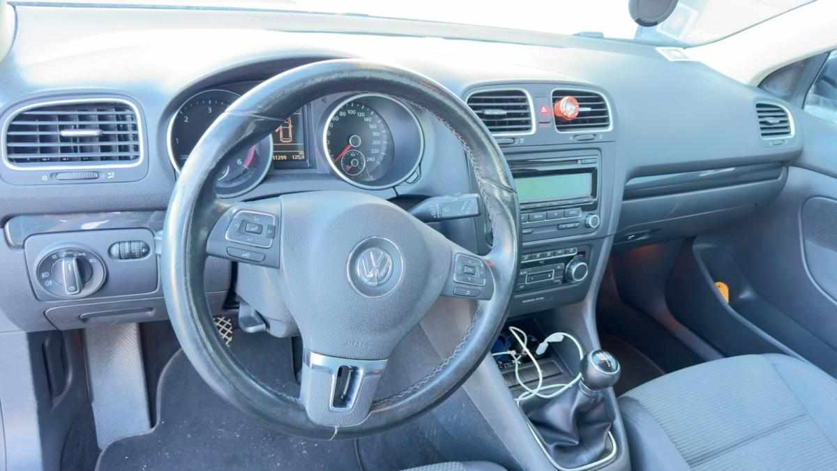 volkswagen-golf-1-6-tdi-2010-diesel-1598cc