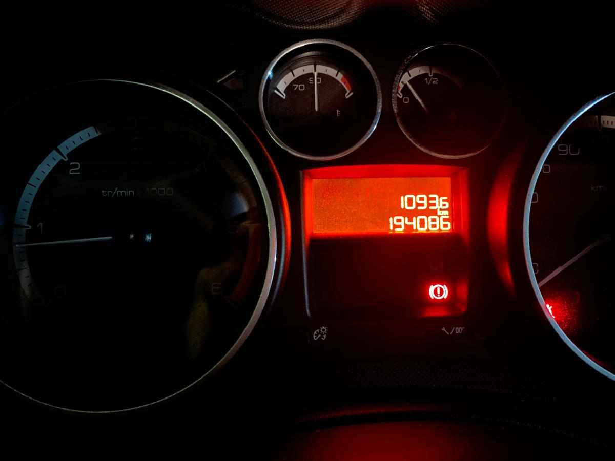 peugeot-308-1-6-hdi-fap-2010-diesel-1560cc