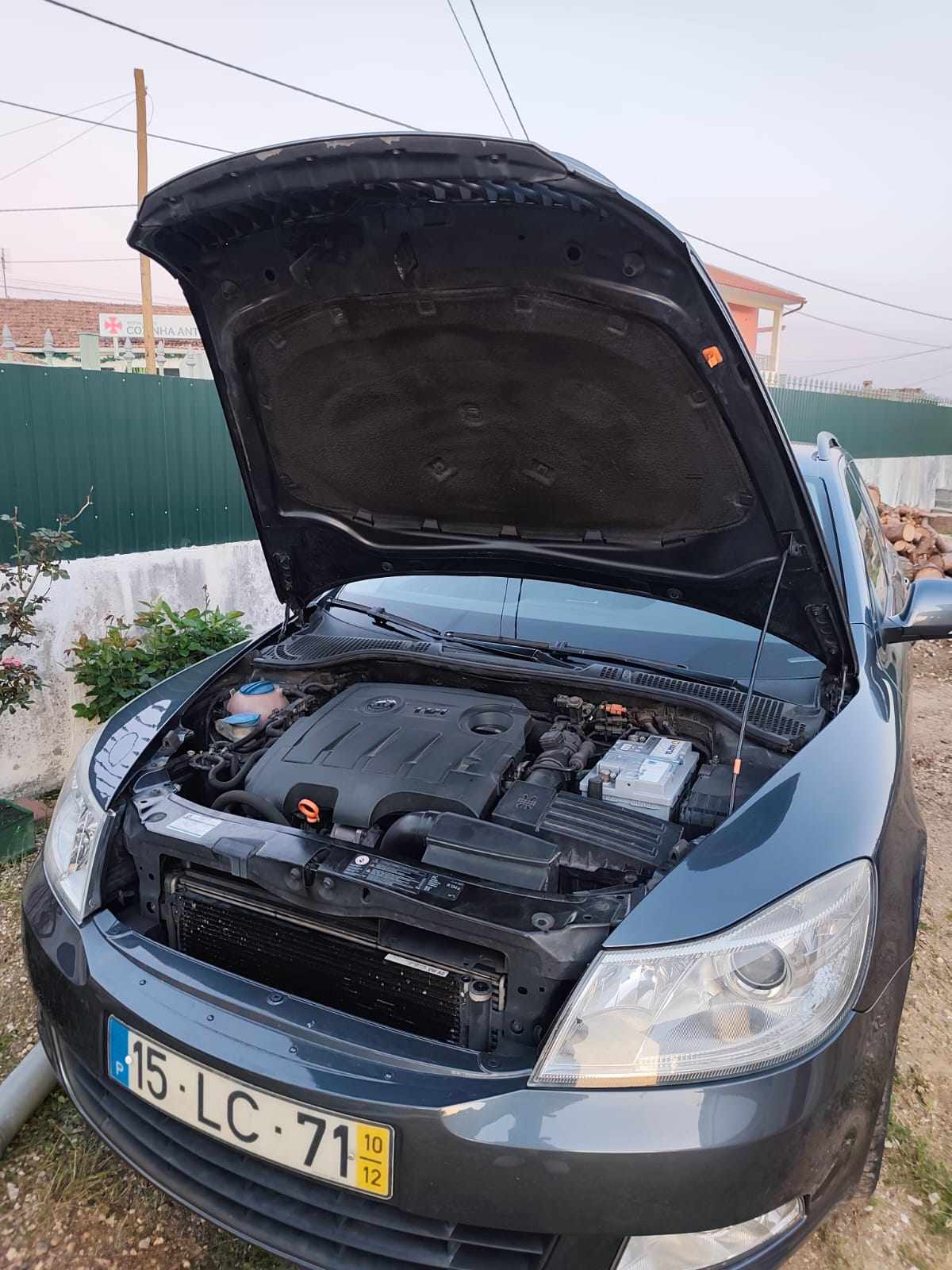skoda-octavia-1-6-tdi-2010-diesel-1598cc