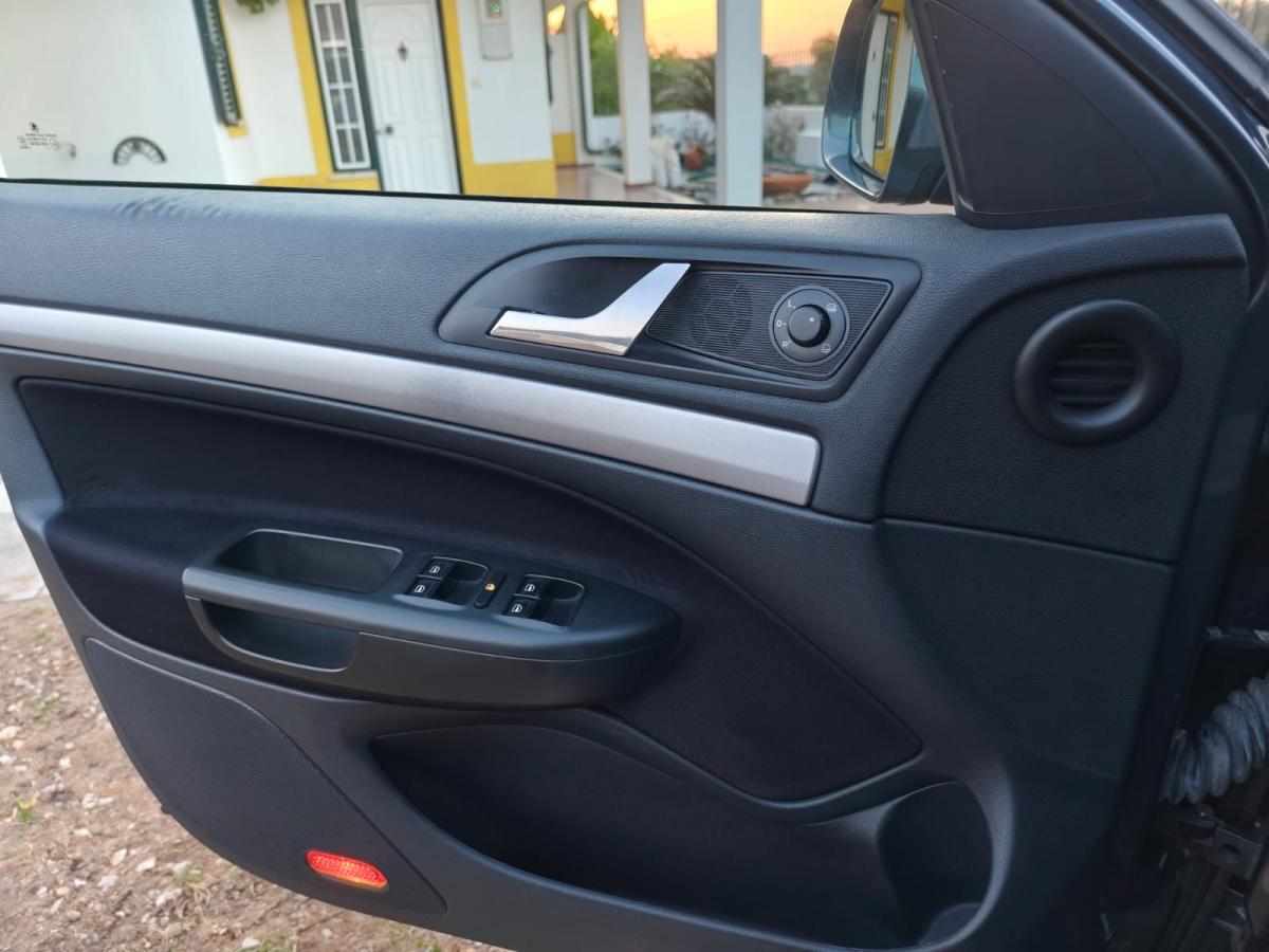 skoda-octavia-1-6-tdi-2010-diesel-1598cc