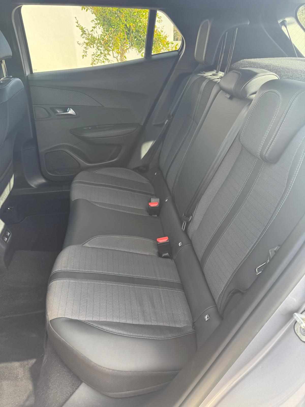 peugeot-2008-1-2-puretech-2023-gasolina-1199cc