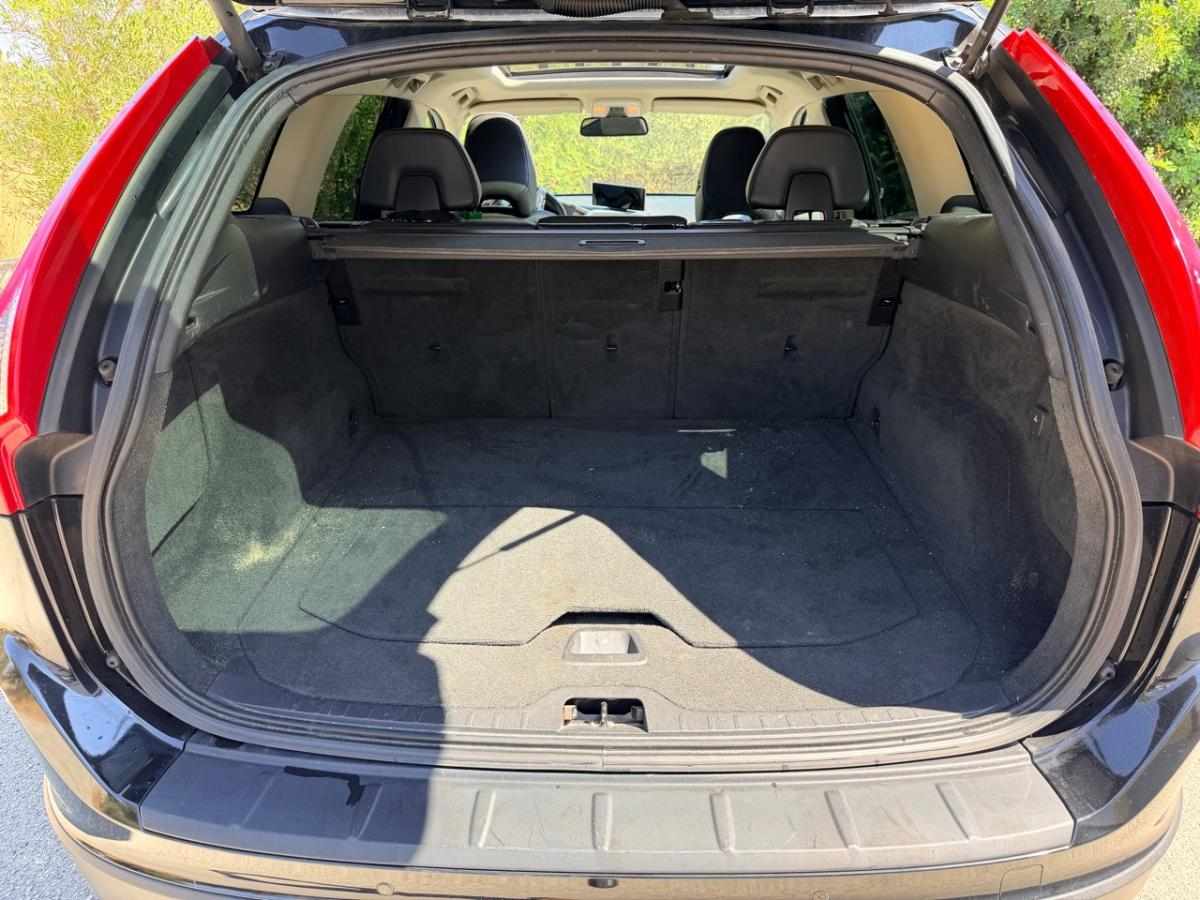 volvo-xc60-d5-2-4-awd-2011-diesel-2400cc