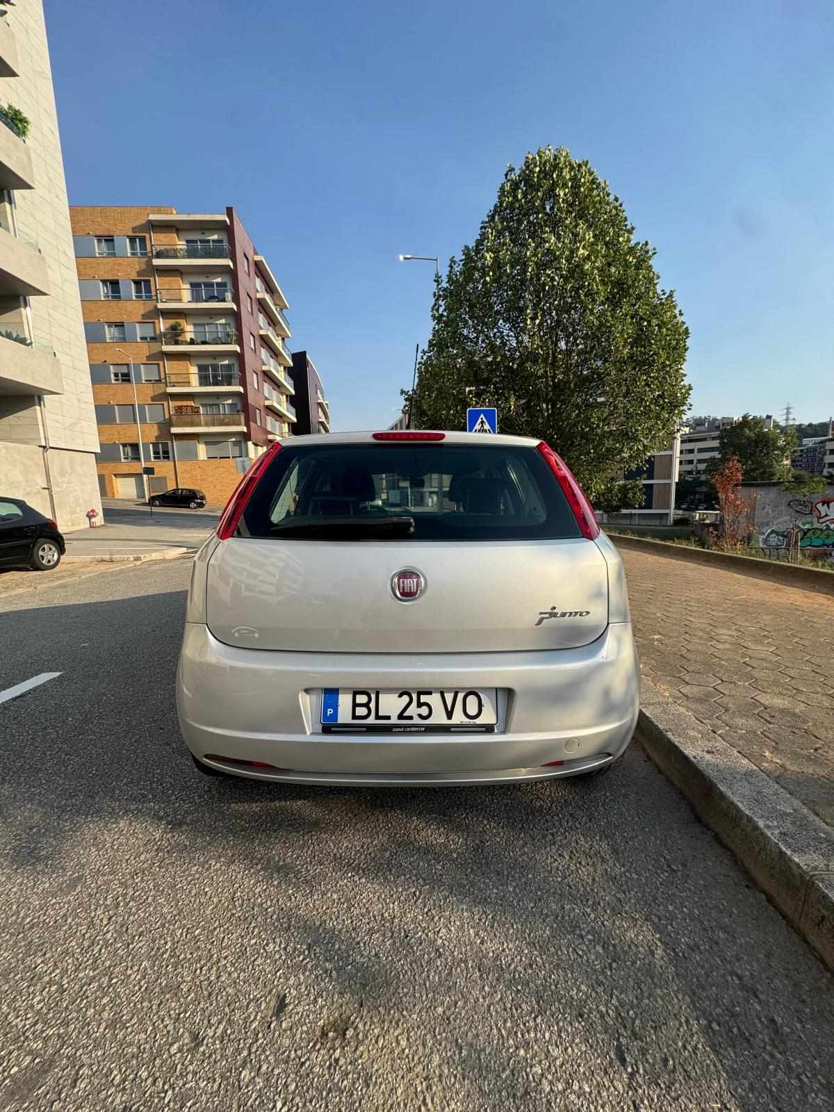 fiat-punto-1-2-65cv-2011-gasolina-1242cc