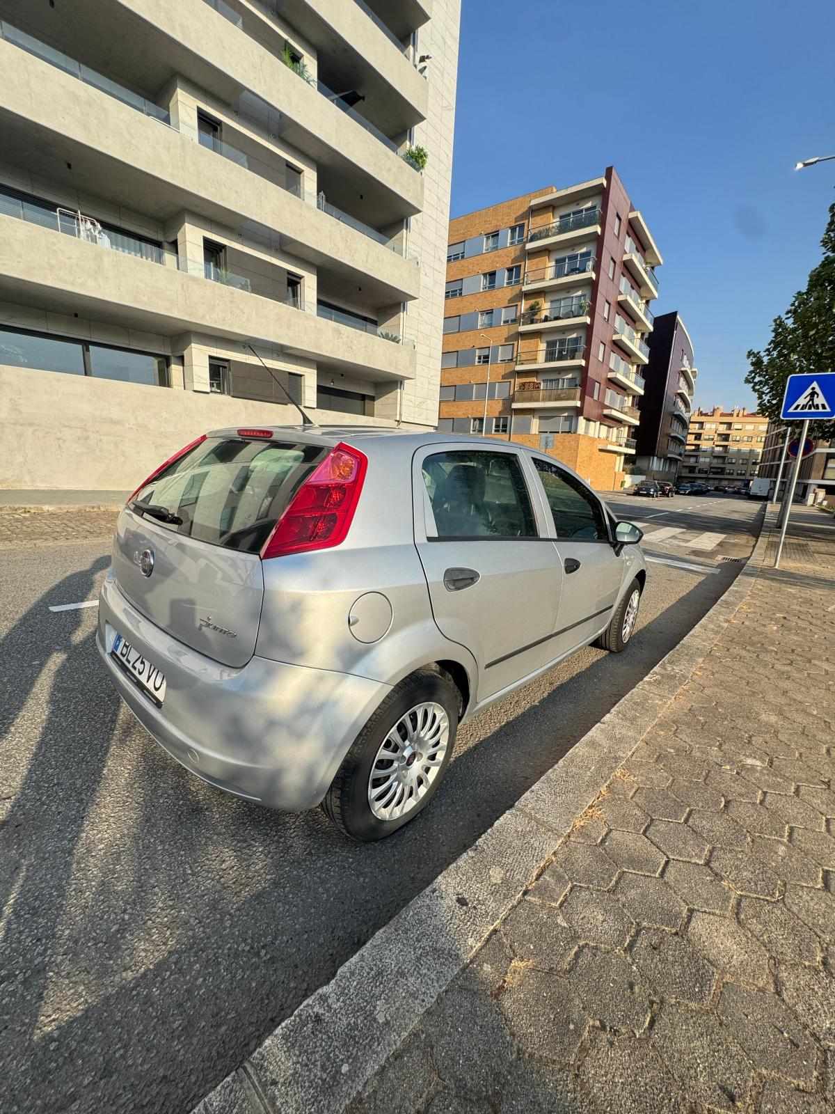 fiat-punto-1-2-65cv-2011-gasolina-1242cc