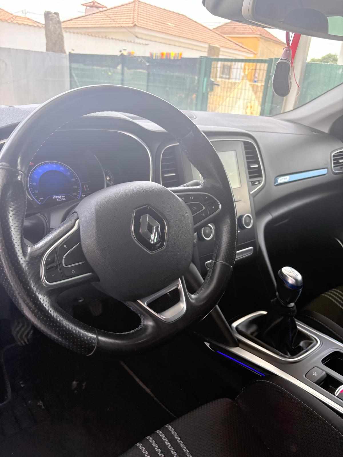 renault-megane-1-5-dci-2018-diesel-1461cc
