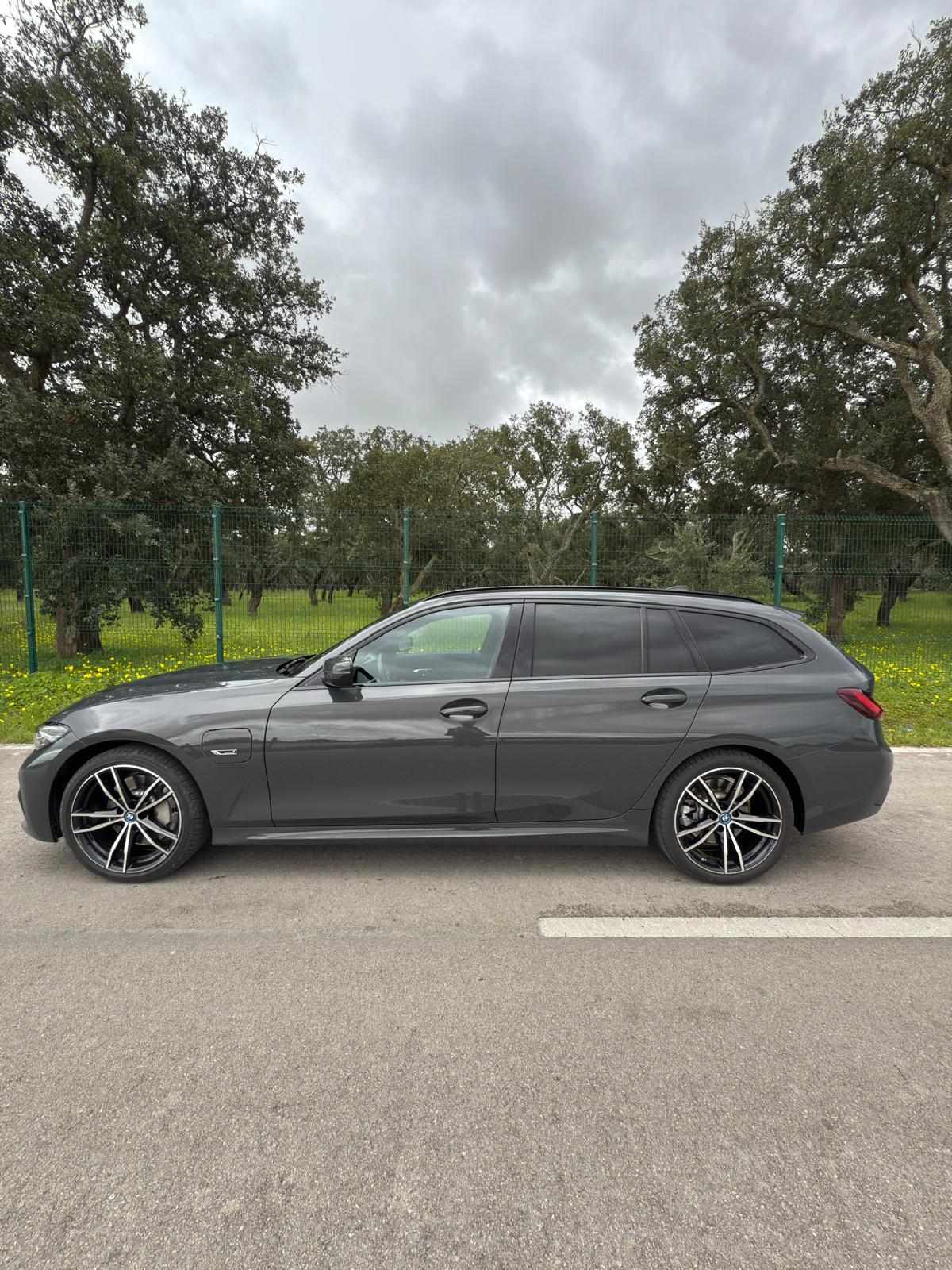 bmw-serie-3-330e-xdrive-2022-gasolina-1998cc