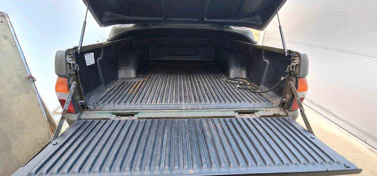 mitsubishi-l200-2-5-awd-1996-diesel-2477cc
