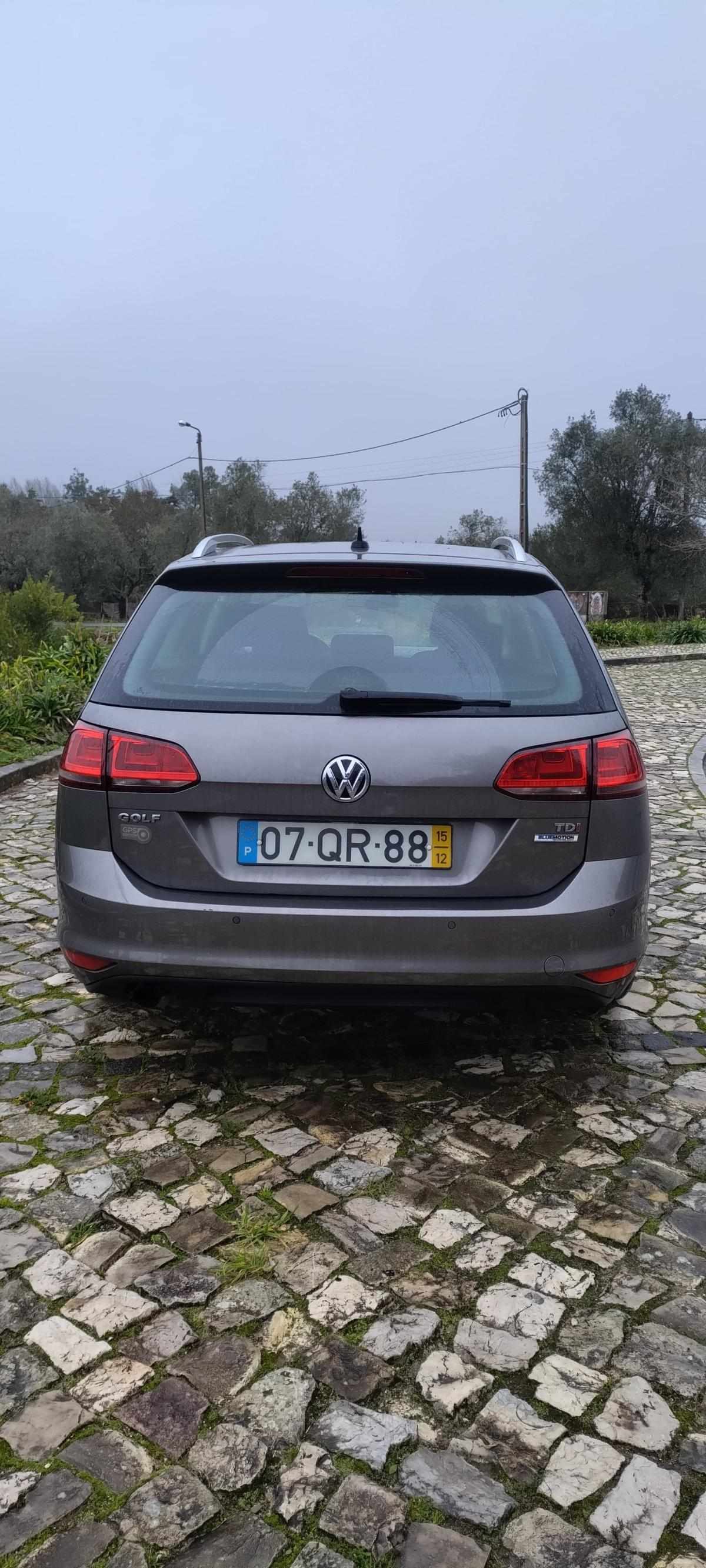 volkswagen-golf-1-6-tdi-bluemotion-2015-diesel-1598cc