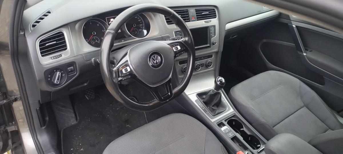 volkswagen-golf-1-6-tdi-bluemotion-2015-diesel-1598cc