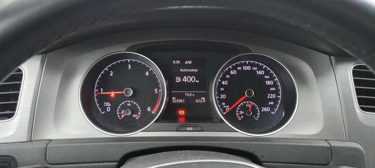 volkswagen-golf-1-6-tdi-bluemotion-2015-diesel-1598cc