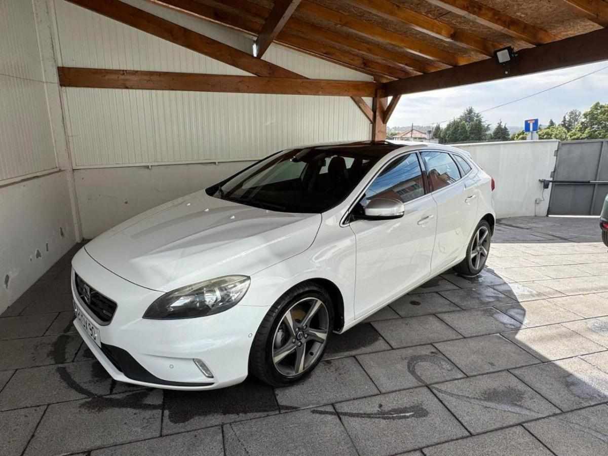 volvo-v40-1-6-d2-2014-diesel-1560cc
