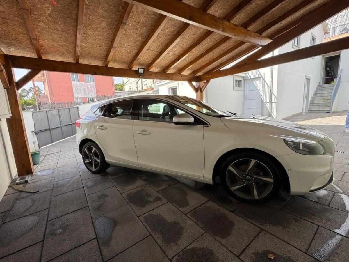 volvo-v40-1-6-d2-2014-diesel-1560cc