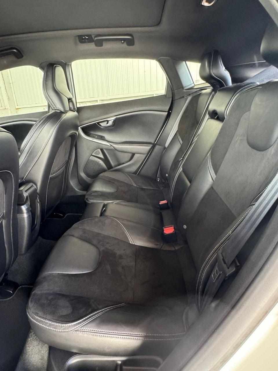 volvo-v40-1-6-d2-2014-diesel-1560cc
