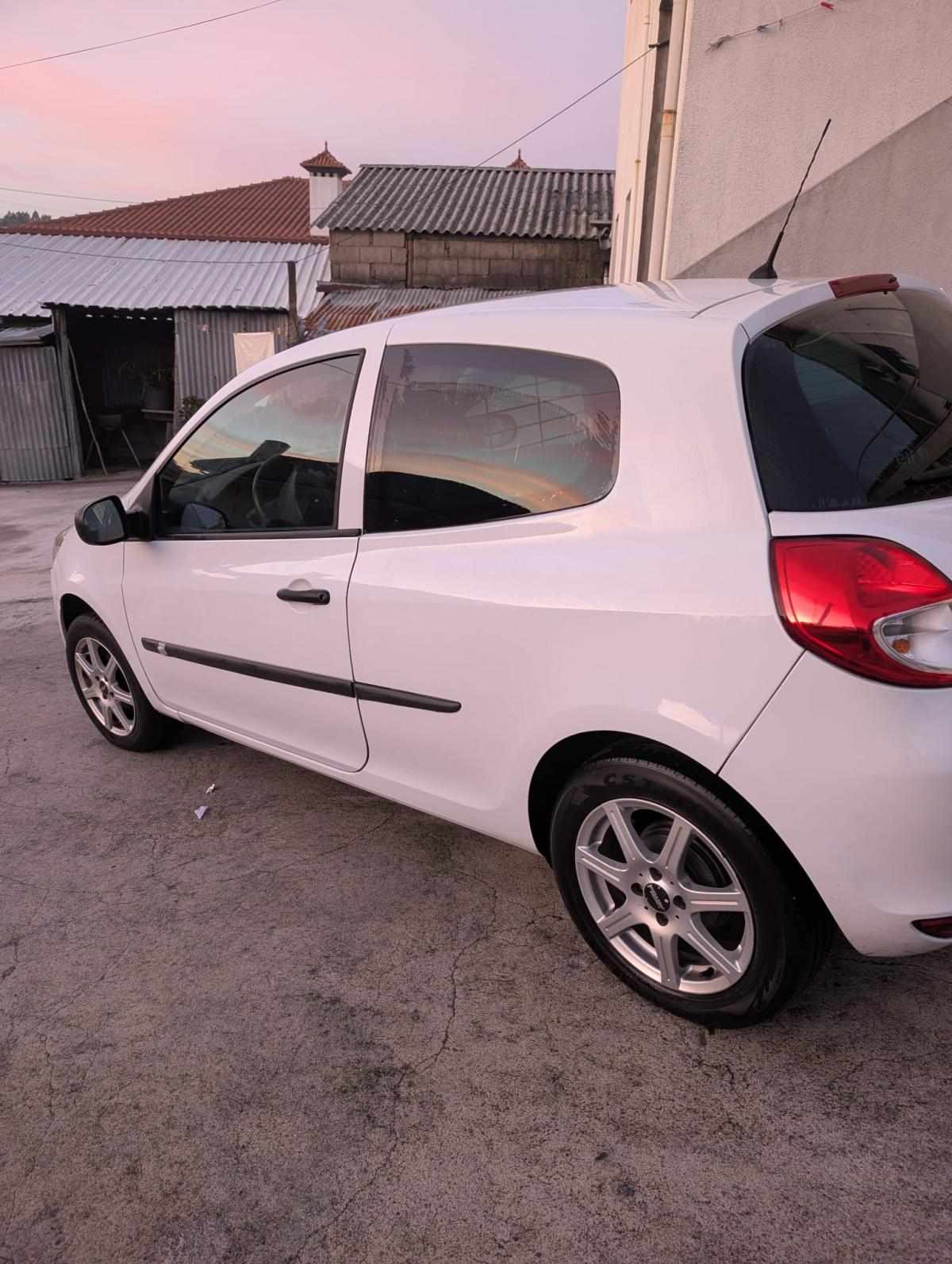 renault-clio-1-5-dci-2010-diesel-1461cc