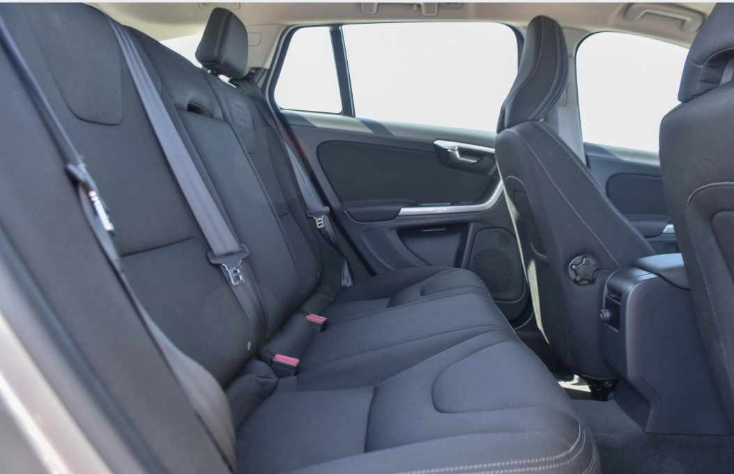 volvo-v60-1-6-d2-2013-diesel-1560cc