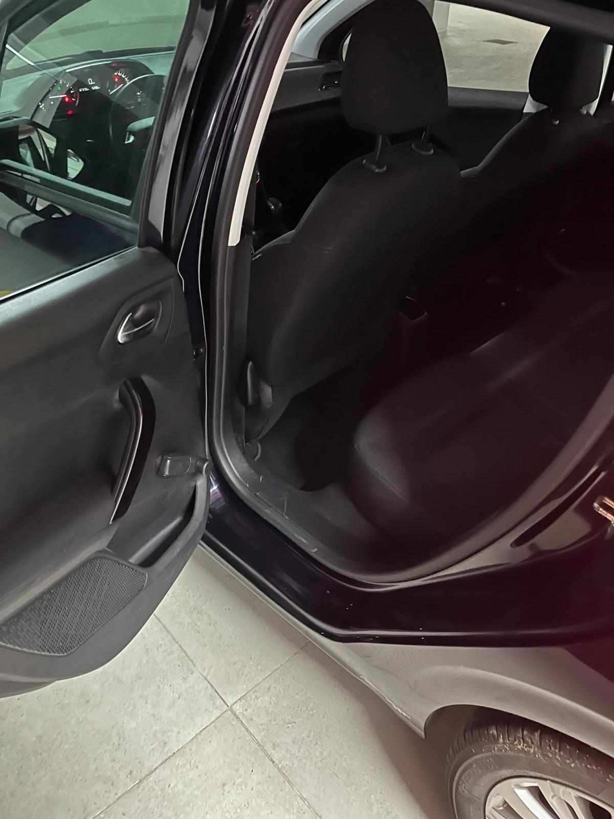 peugeot-208-1-2-puretech-2018-gasolina-1199cc