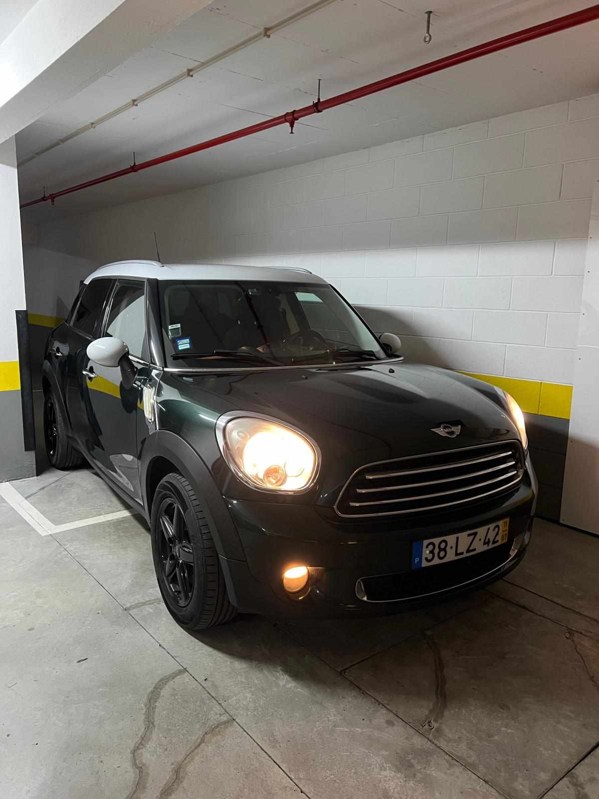 mini-countryman-d-2-0-2011-diesel-1598cc