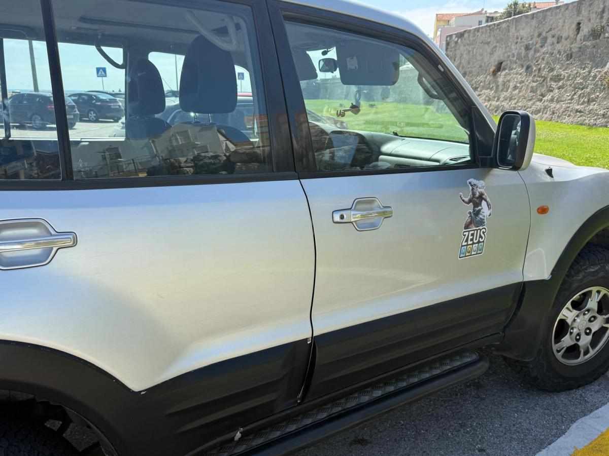 mitsubishi-pajero-3-2-di-d-4wd-2000-diesel-3200cc