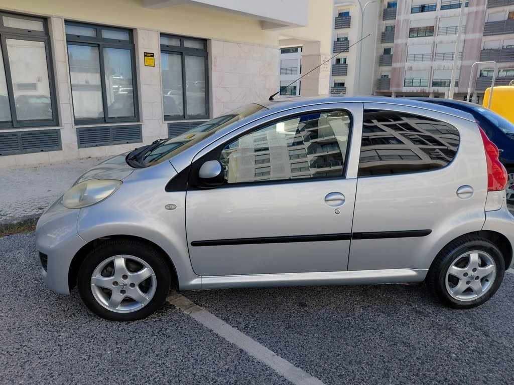 peugeot-107-1-0-2012-gasolina-998cc