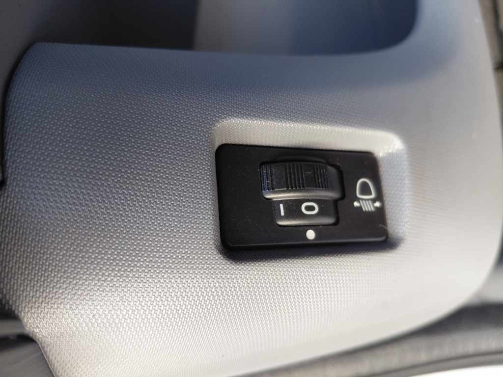 peugeot-107-1-0-2012-gasolina-998cc