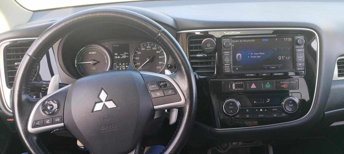 mitsubishi-outlander-2-0-plug-in-hybrid-2014-hibrido-plug-in-1998cc