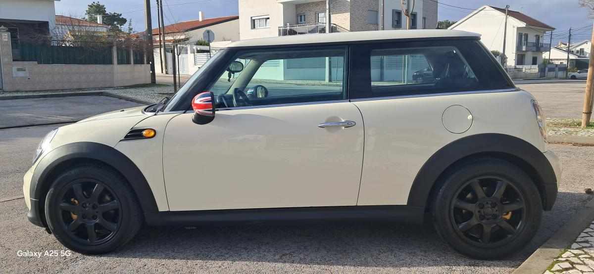 mini-hatch-one-d-2012-diesel-1598cc