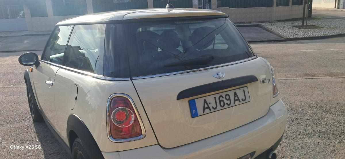 mini-hatch-one-d-2012-diesel-1598cc