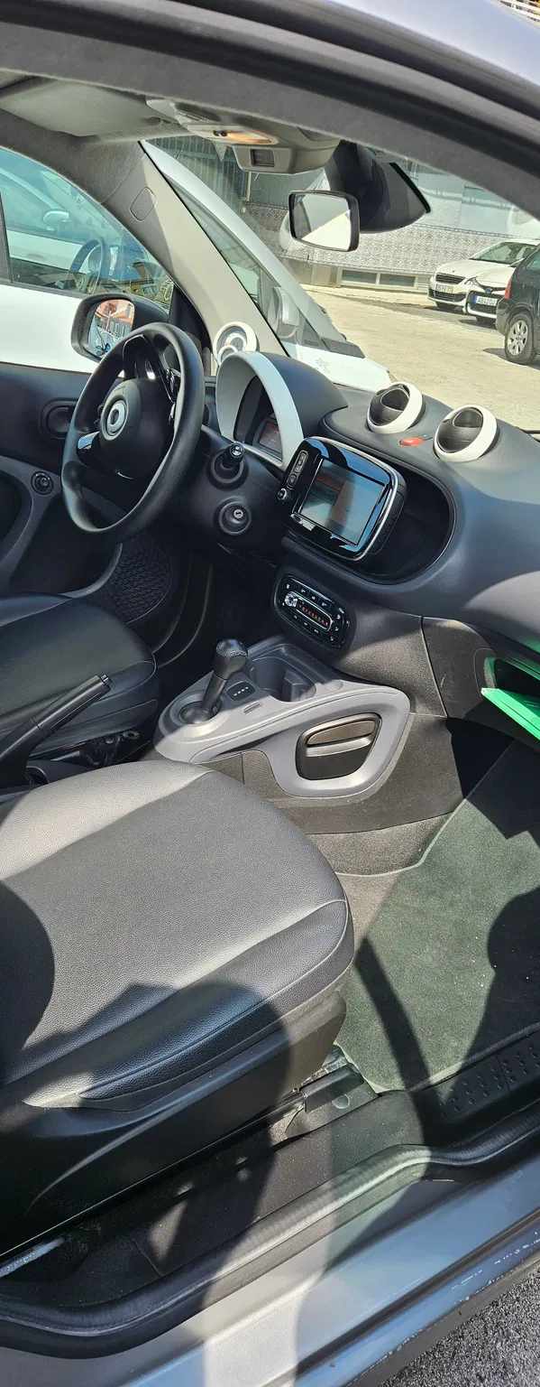 smart-fortwo-17-6-kwh-2018-eletrico