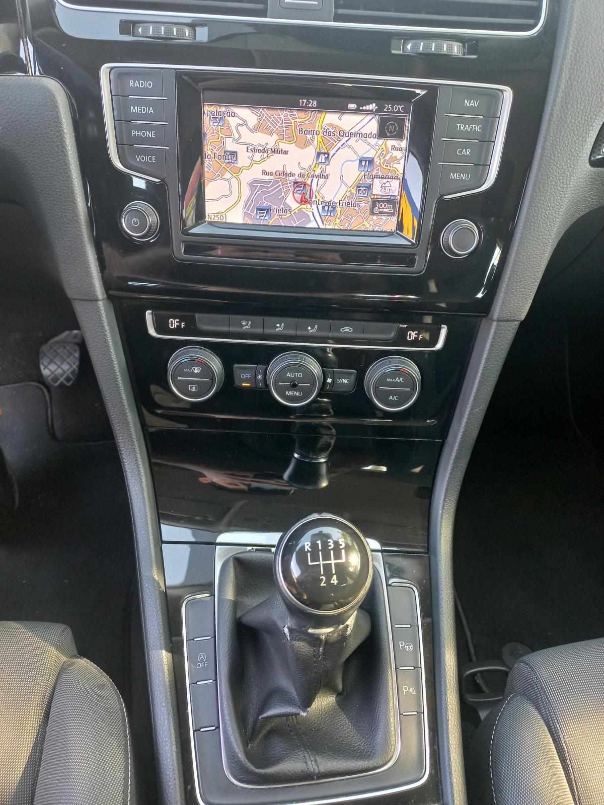 volkswagen-golf-1-6-tdi-2015-diesel-1598cc