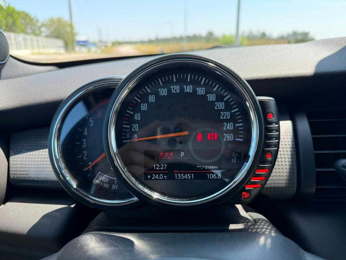 mini-hatch-cooper-d-2015-diesel-1496cc