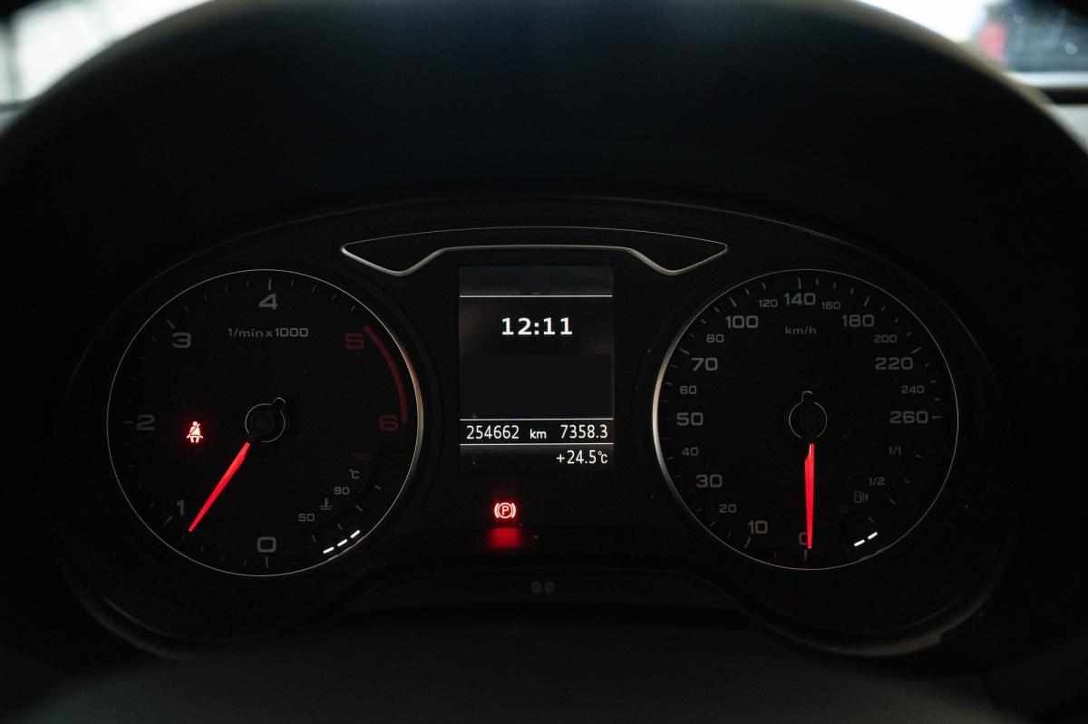 audi-a3-1-6-tdi-2013-diesel-1598cc