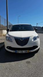 lancia-ypsilon-1-2-69cv-2014-gasolina-1242cc