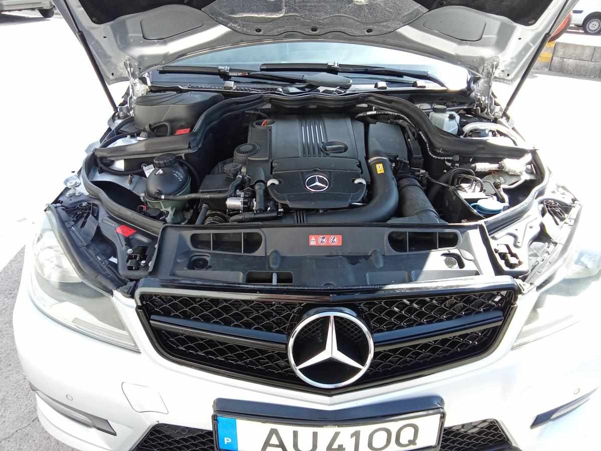 mercedes-benz-classe-c-c-180-cgi-blueefficiency-2011-gasolina-1796cc
