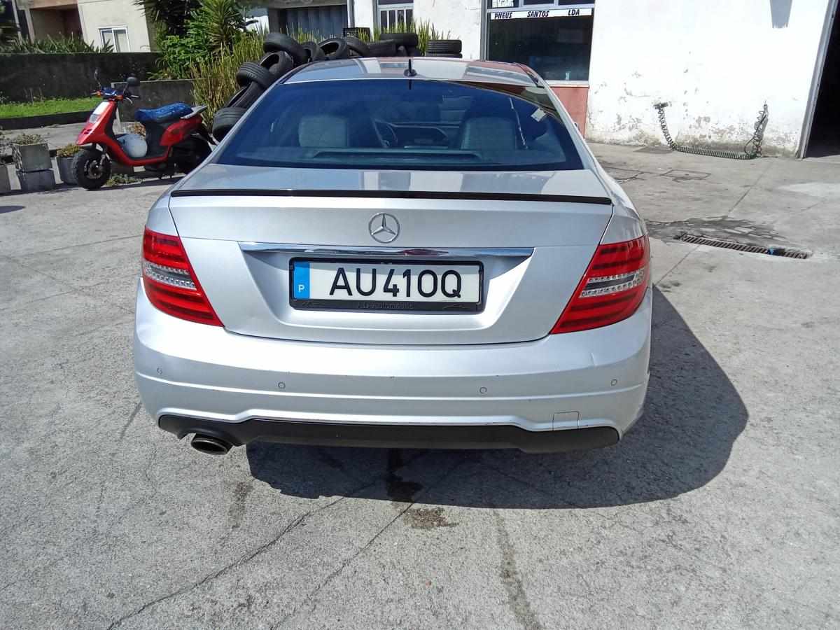 mercedes-benz-classe-c-c-180-cgi-blueefficiency-2011-gasolina-1796cc