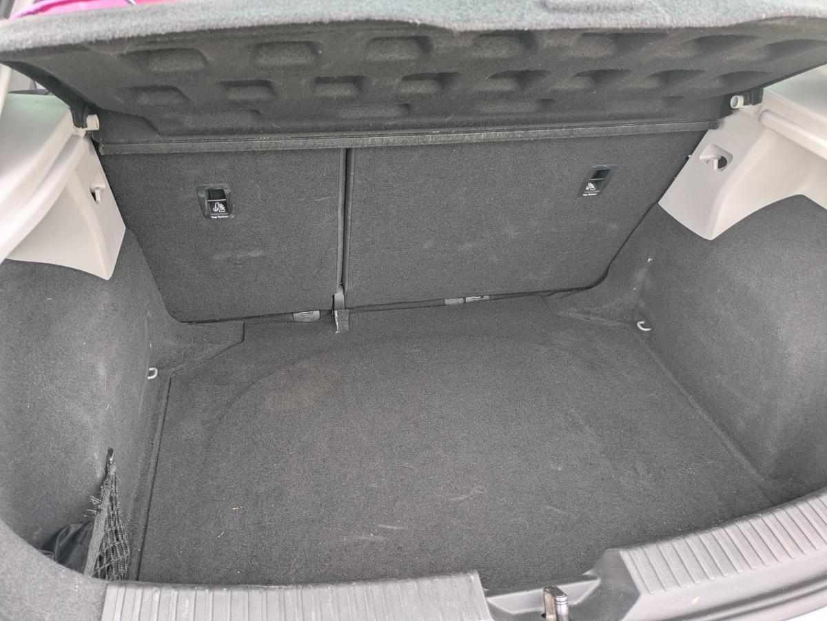 seat-leon-1-6-tdi-2013-diesel-1598cc
