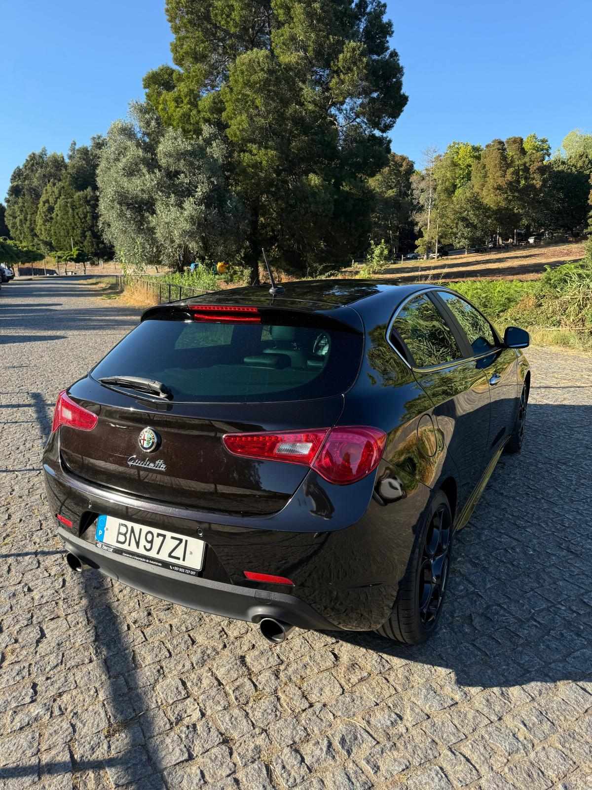 alfa-romeo-giulietta-1-75-tbi-2010-gasolina-1742cc
