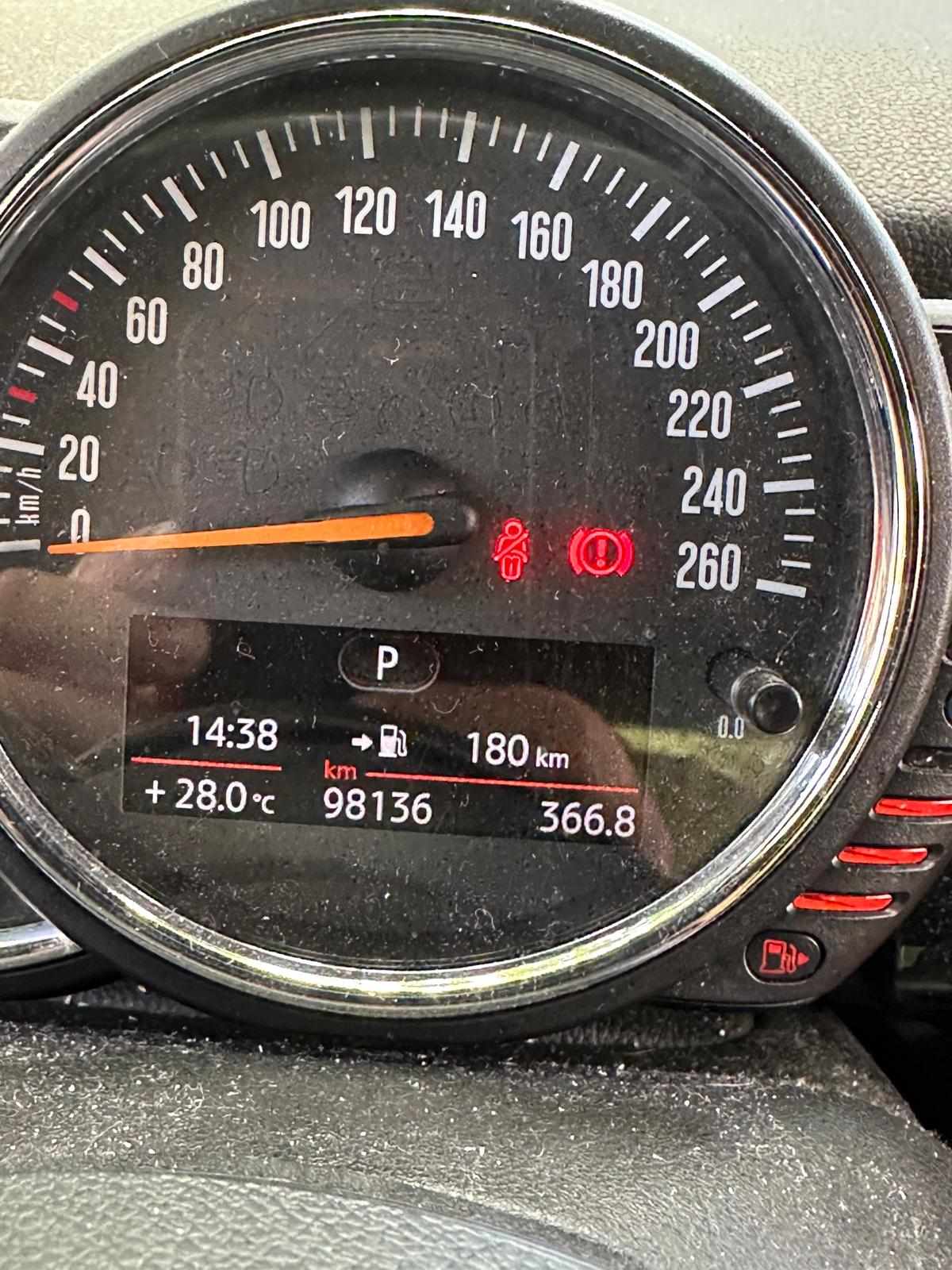 mini-hatch-d-1-5-2016-diesel-1496cc