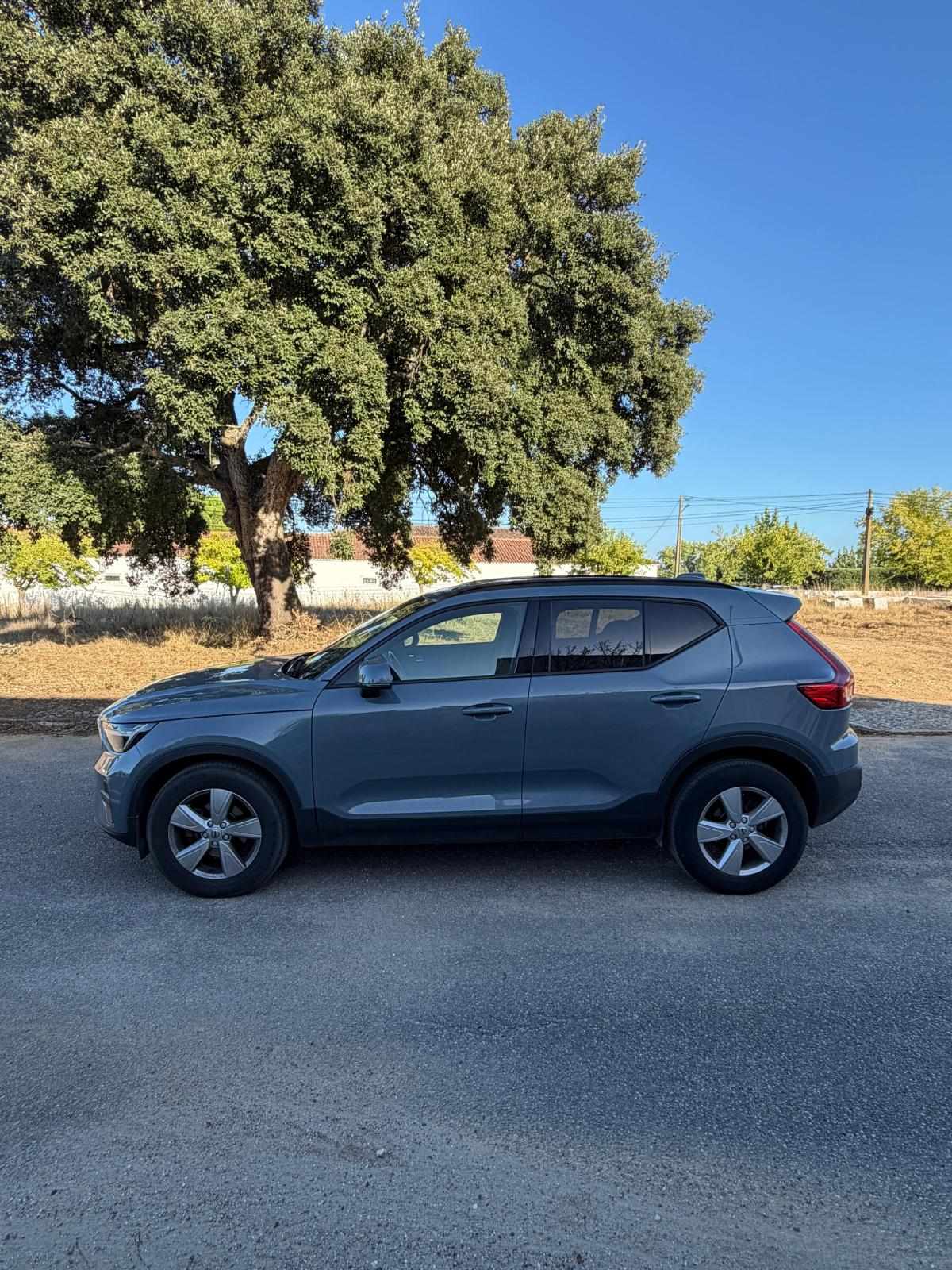 volvo-xc40-1-5-t2-2023-gasolina-1477cc