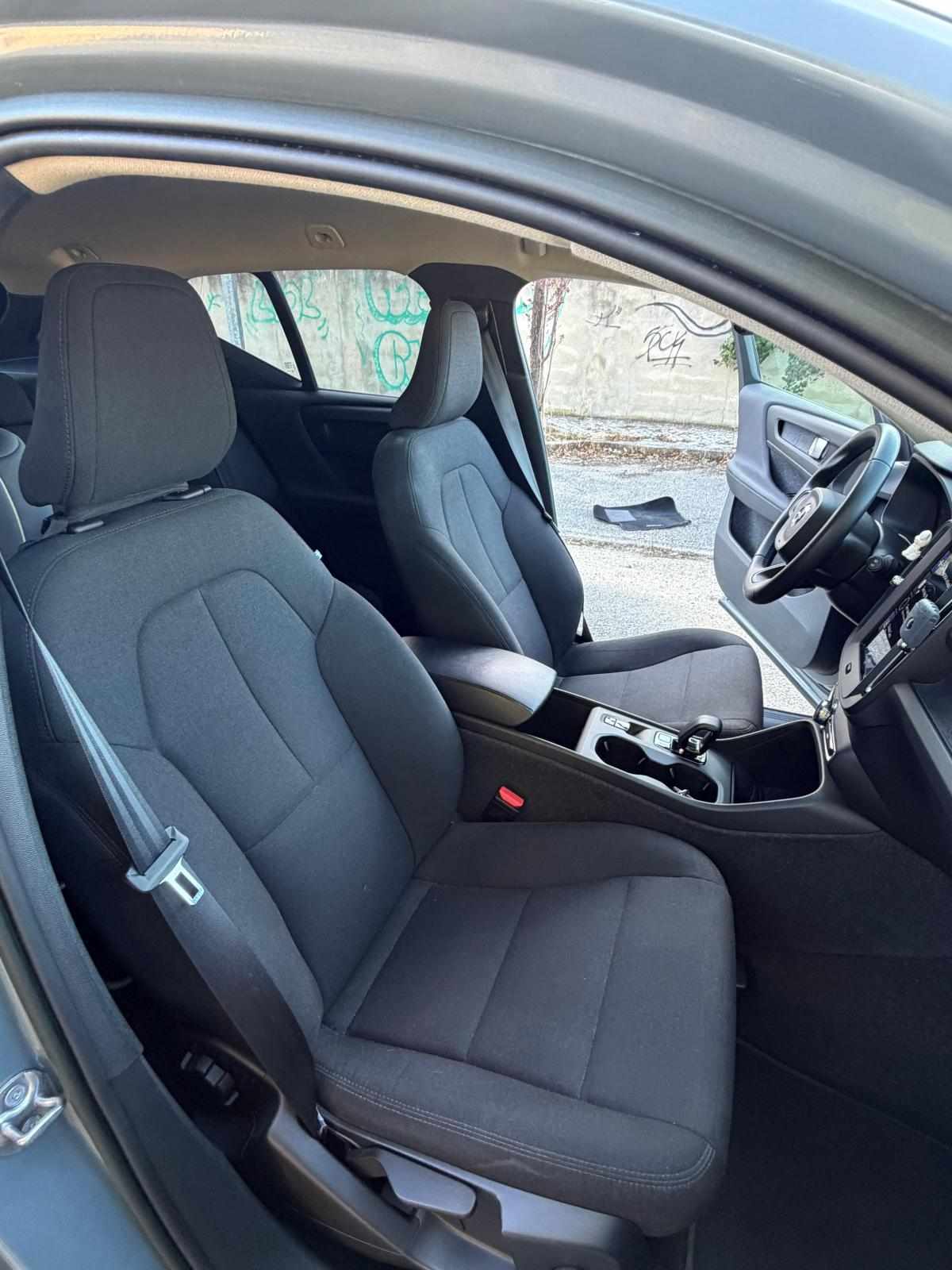 volvo-xc40-1-5-t2-2023-gasolina-1477cc