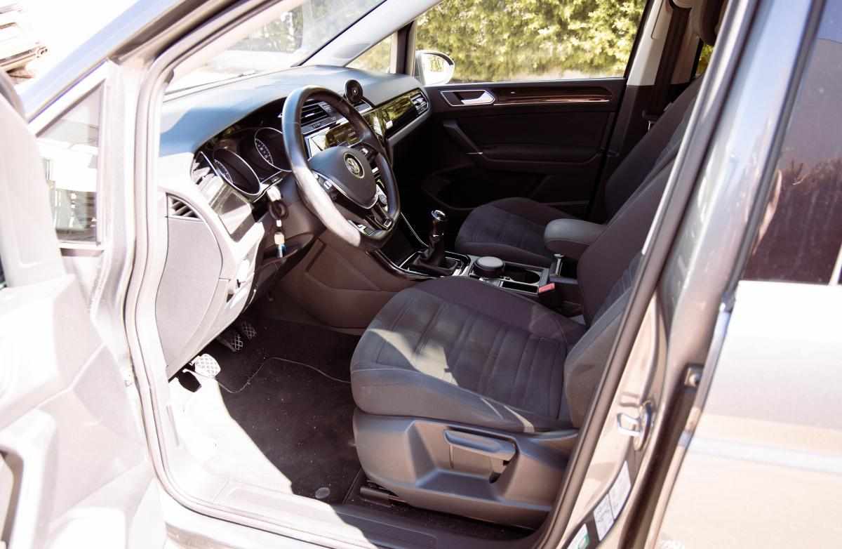 volkswagen-touran-1-6-tdi-bluemotion-2018-diesel-1598cc
