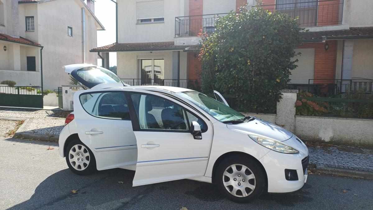 peugeot-207-1-4-hdi-2010-diesel-1398cc