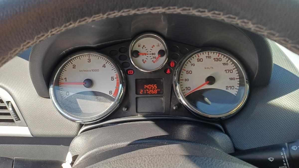 peugeot-207-1-4-hdi-2010-diesel-1398cc