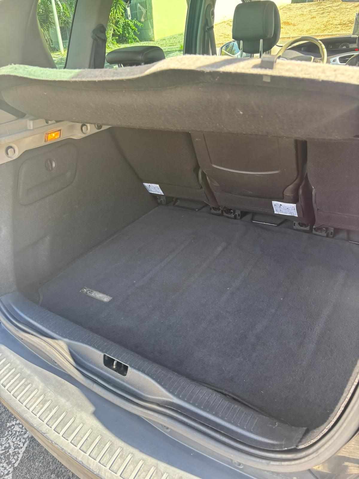 renault-scenic-1-5-dci-2010-diesel-1461cc