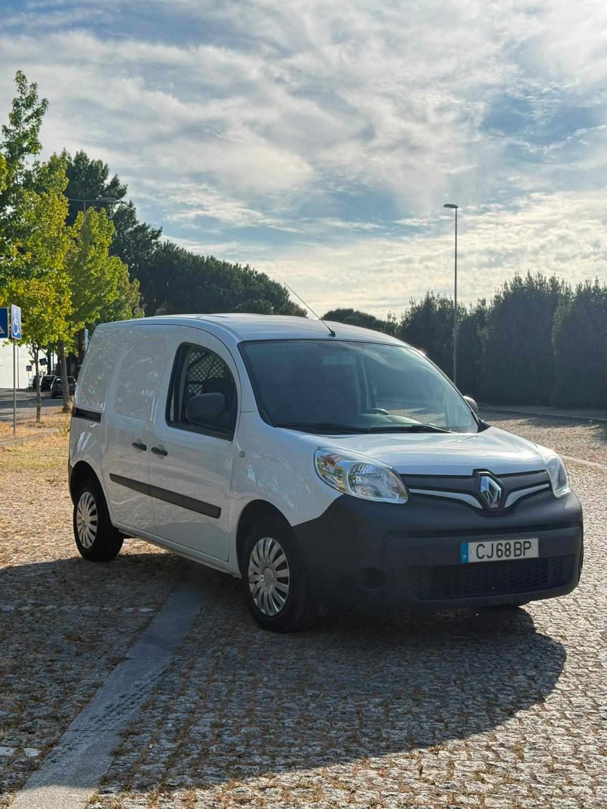renault-kangoo-1-5dci-2019-diesel-1461cc