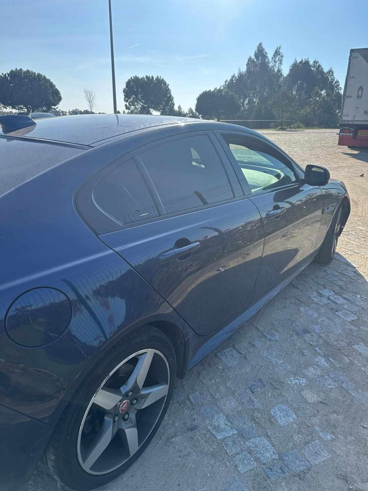 jaguar-xe-20d-2018-diesel-1999cc