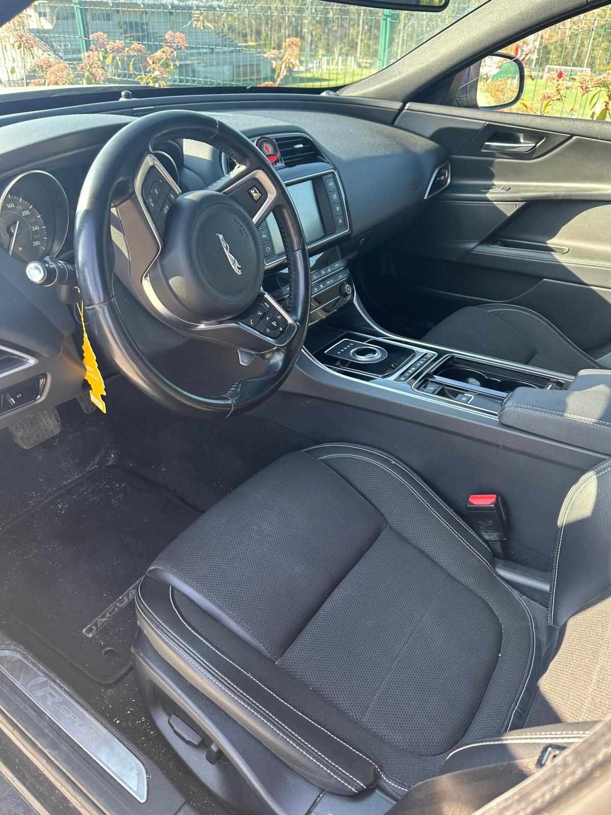 jaguar-xe-20d-2018-diesel-1999cc