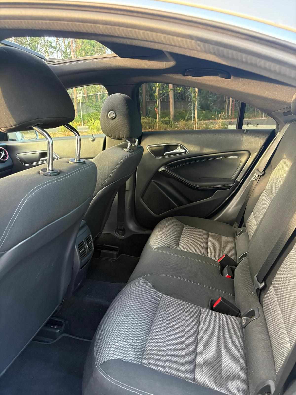 mercedes-benz-cla-220-cdi-2013-diesel-2143cc