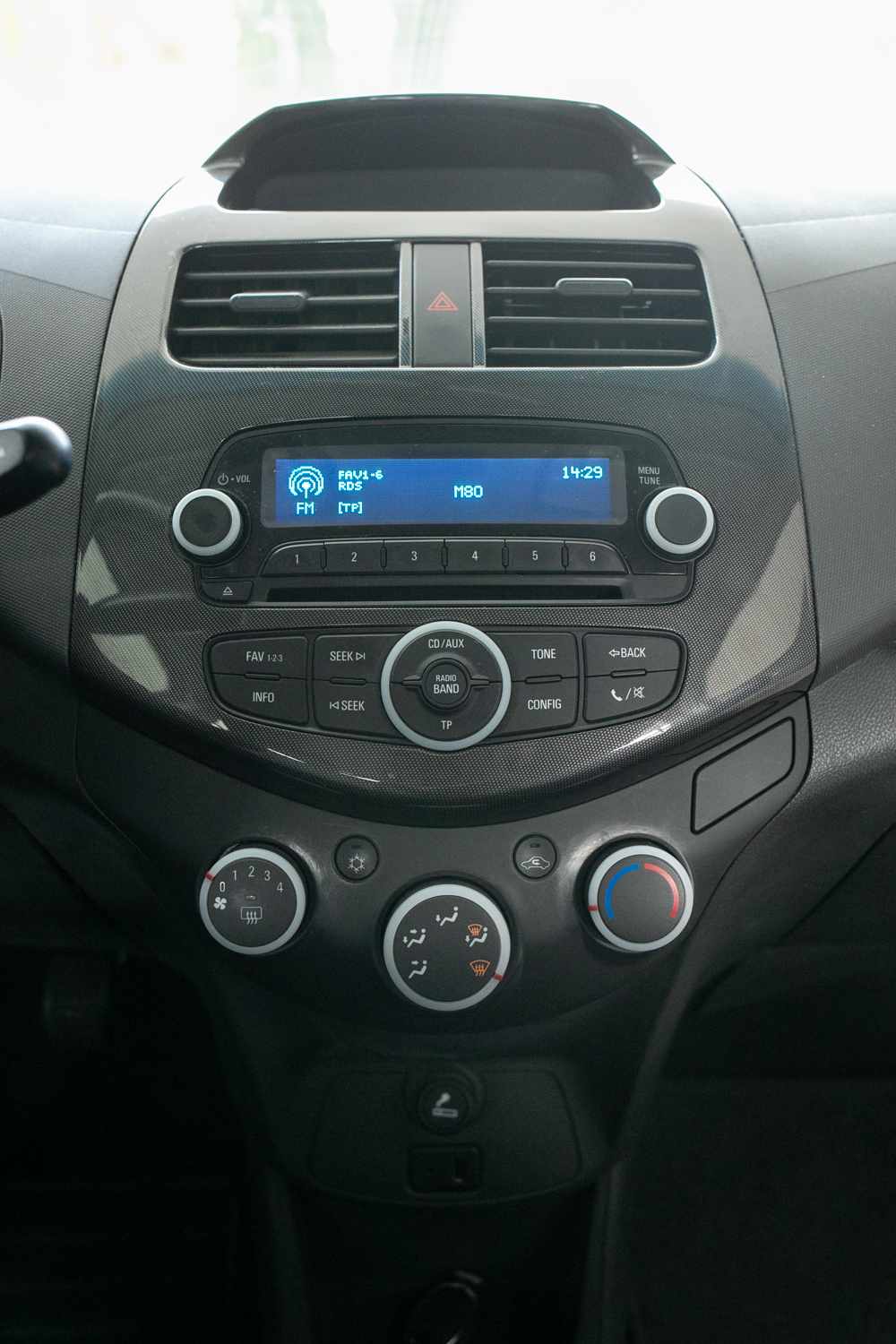 chevrolet-spark-1-0-2013-gasolina-995cc