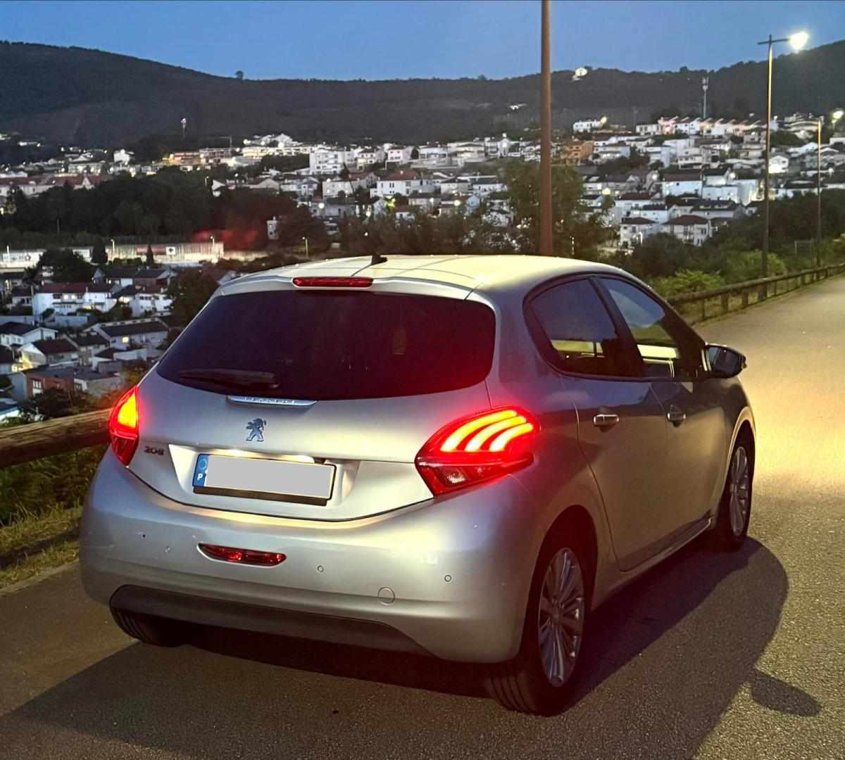 peugeot-208-1-2-vti-2018-gasolina-1199cc