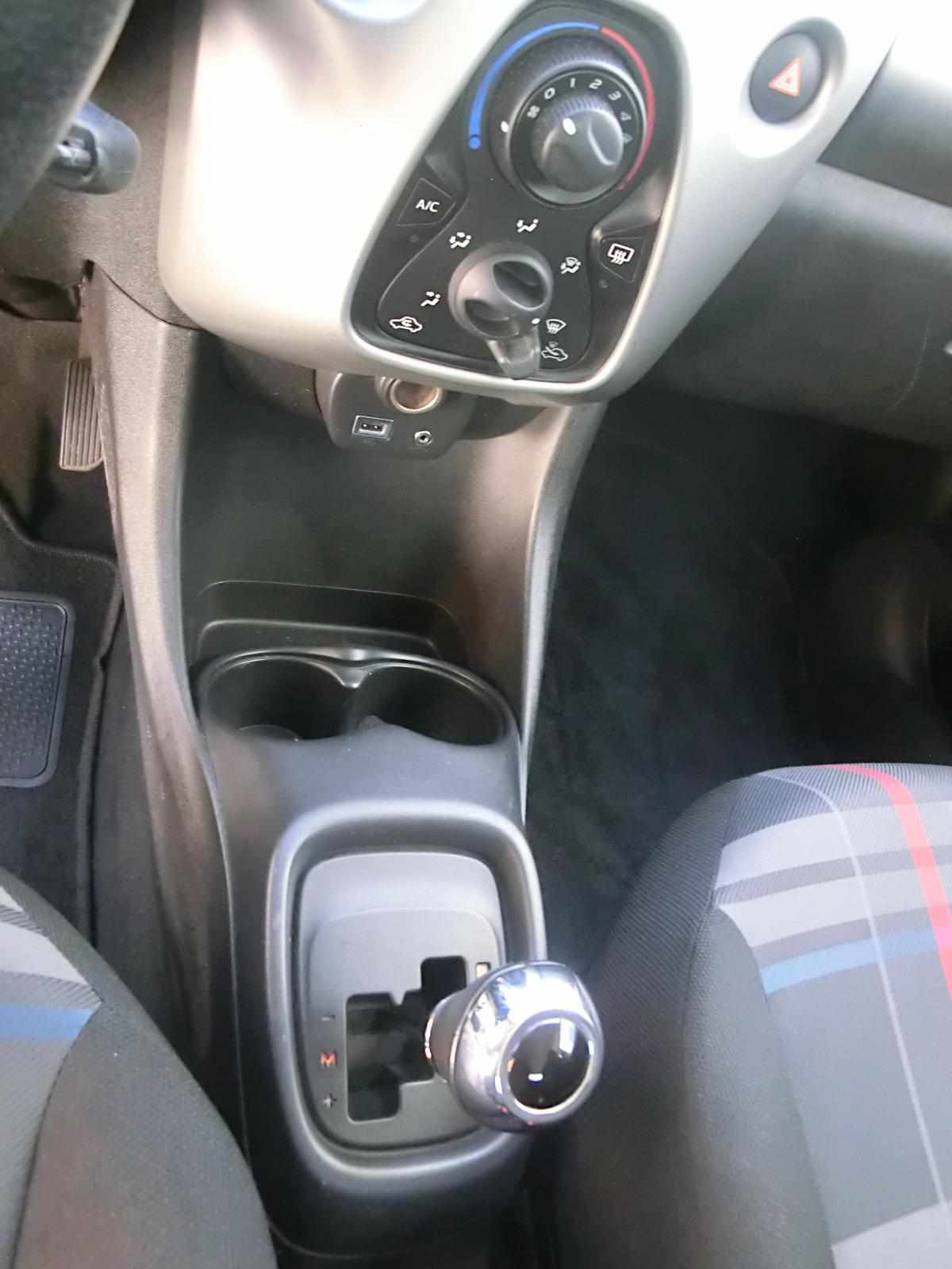 peugeot-108-1-0-vti-2015-gasolina-998cc